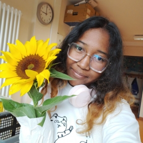 Fenitra, Babysitter in Stuttgart