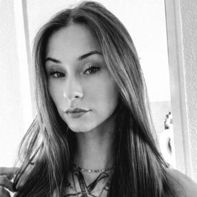 Angelina, Babysitter in Bad Friedrichshall