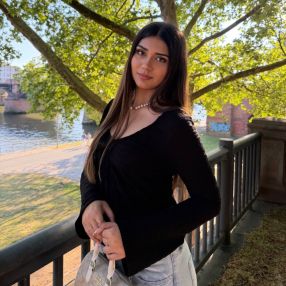 Hana, Babysitter in Usingen