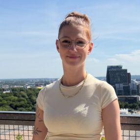 Lina, Babysitter in Hamburg