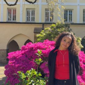 Rihannaa, Babysitter in Heiligenhaus