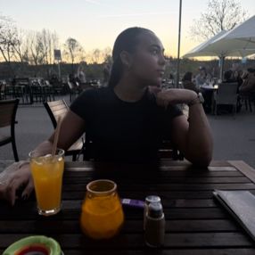 Isabely, Babysitter in Nürtingen