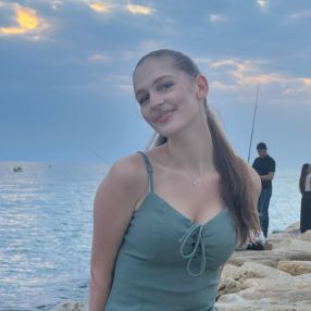Veronika, Babysitter in Sankt Ingbert
