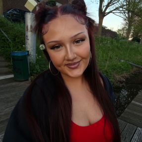 Jana–Lina, Babysitter in Haren (Ems)