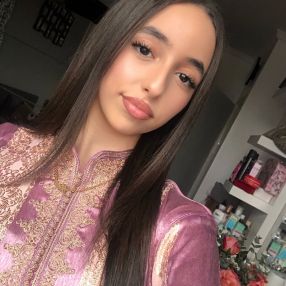Malak, Babysitter in Maintal