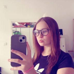 Zoey, Babysitter in Gräfenhainichen