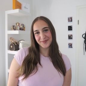 Dilara, Babysitter in Oberhausen