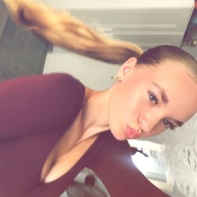 Amelie, Babysitter in Höxter