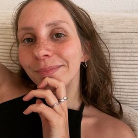 Kim, Babysitter in Wiesbaden