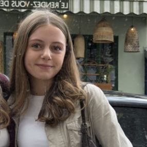 Hanna, Babysitter in Moers