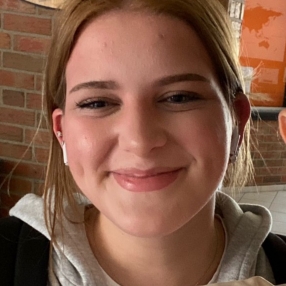 Nisa, Babysitter in Löhne