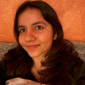 Jeena, Babysitter in Darmstadt
