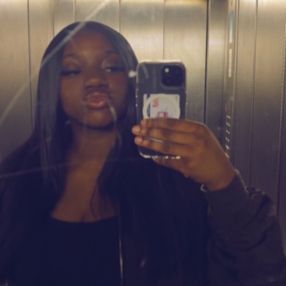 Tyra, Babysitter in Schwalbach am Taunus