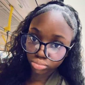 Tyra, Babysitter in Schwalbach am Taunus