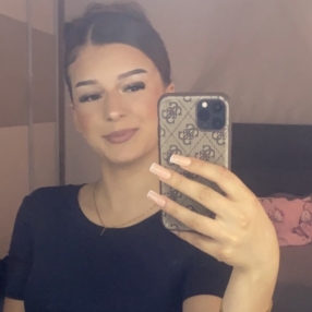Amira, Babysitter in Weinheim