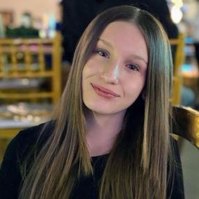Leanne, Babysitter in Rödermark