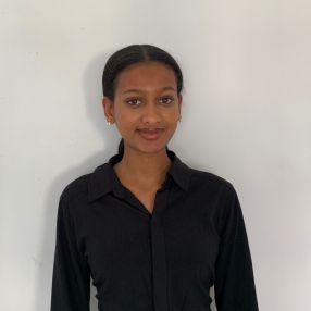 Fayza, Babysitter in Bad Vilbel