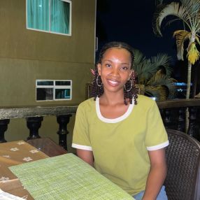 Christabel, Babysitter in Kronach