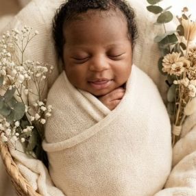 Zuriel adesuwa, Family in Paderborn