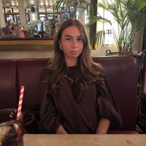 Nia, Babysitter in Hannover