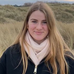 Hannah, Babysitter in Frankfurt am Main