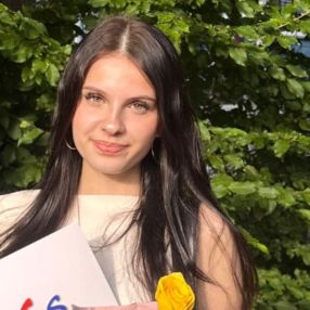 Naila, Babysitter in Langenhagen