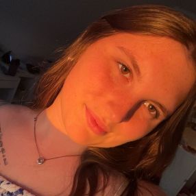 Melina, Babysitter in Verden (Aller)