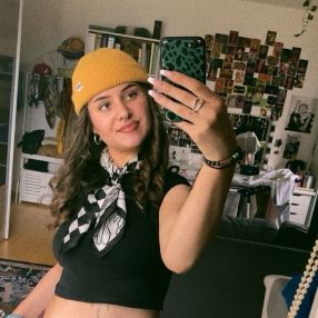 Mia, Babysitter in Würzburg