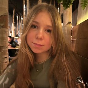 Julia, Babysitter in Oberschleißheim