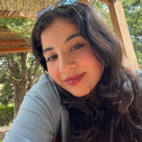Dilara, Babysitter in Burscheid