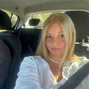 Lea, Babysitter in Büdingen