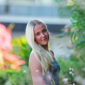 Neele, Babysitter in Korntal-Münchingen