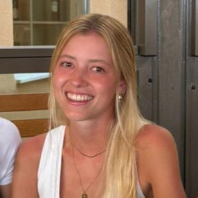 Leoni, Babysitter in Bad Homburg vor der Höhe