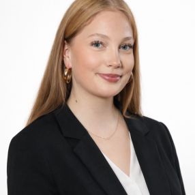 Lucienne, Babysitter in Gerlingen