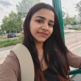 Sruthi, Babysitter in Potsdam