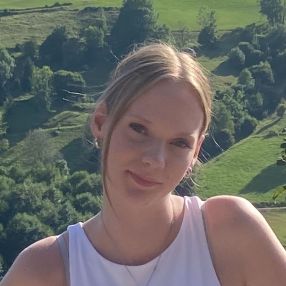 Lajana, Babysitter in Waghäusel