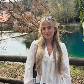 Carolyn, Babysitter in Esslingen am Neckar