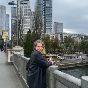 Leonie, Babysitter in Halle (Saale)