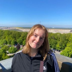 Inga, Babysitter in Eschweiler