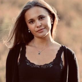 Charlotte, Babysitter in Braunschweig