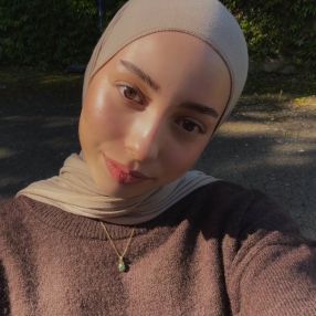 Asiya, Babysitter in Bamberg
