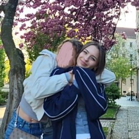 Angelina, Babysitter in Frankenberg (Eder)