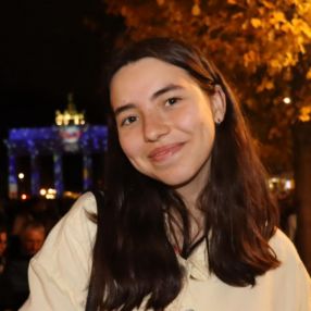 Julia, Babysitter in Berlin