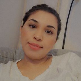 Hadia, Babysitter in Maintal