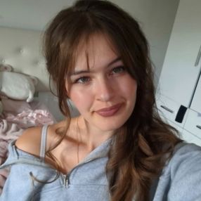 Isabell, Babysitter in Velten