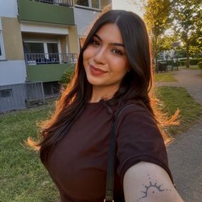 Aze, Babysitter in Wiesbaden