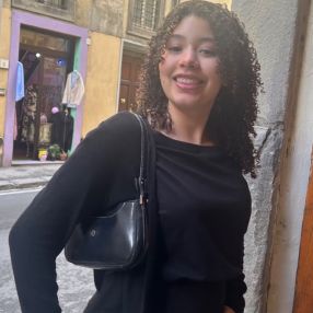 Amira, Babysitter in Bad Schwartau
