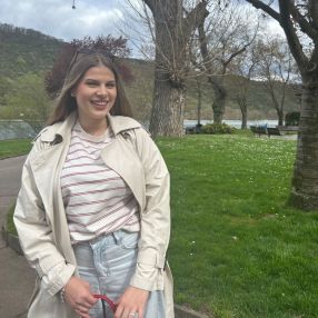 Anna, Babysitter in Boppard