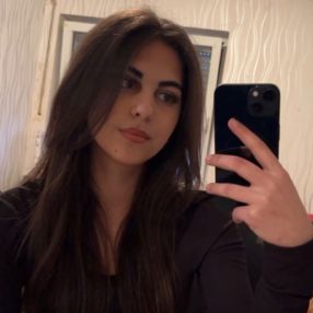 Sejda, Babysitter in Moers