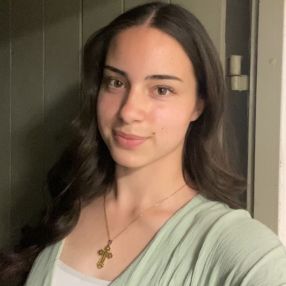 Zoe, Babysitter in Bietigheim-Bissingen